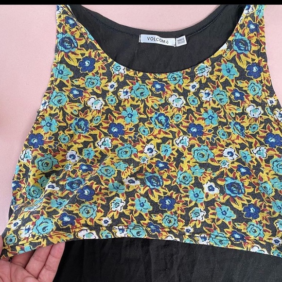 Volcom Tops - Volcom blouse!